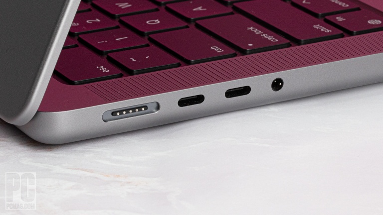 Apple MacBook Pro 14 Inch Review 5