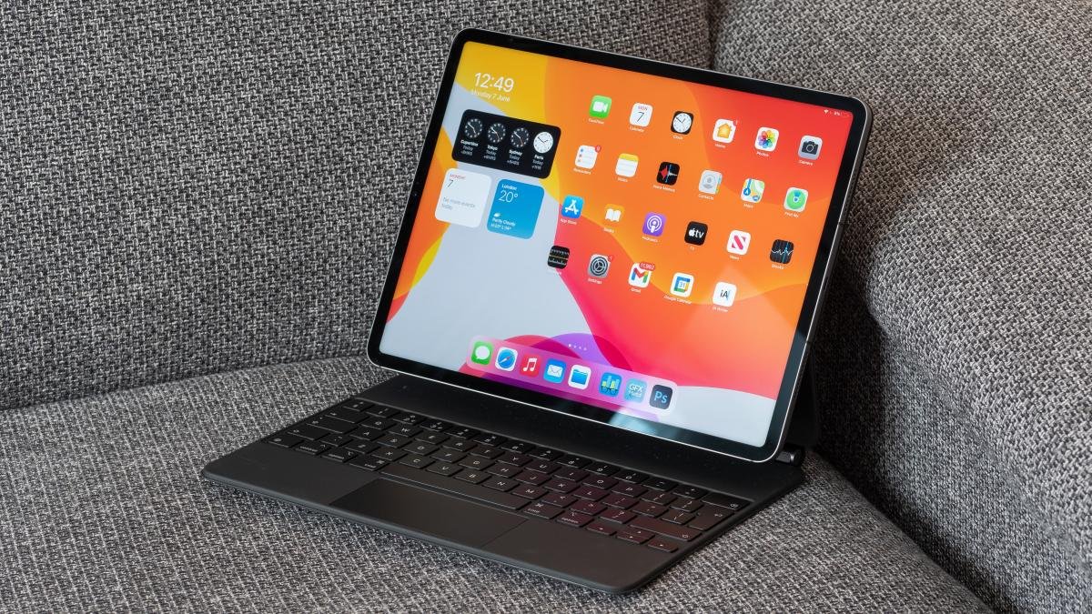 iPad Pro 11 inch M1 Review 2