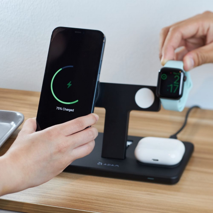 Adam Elements OMNIA M3 Magnetic 3 in 1 Wireless Charging Station 16