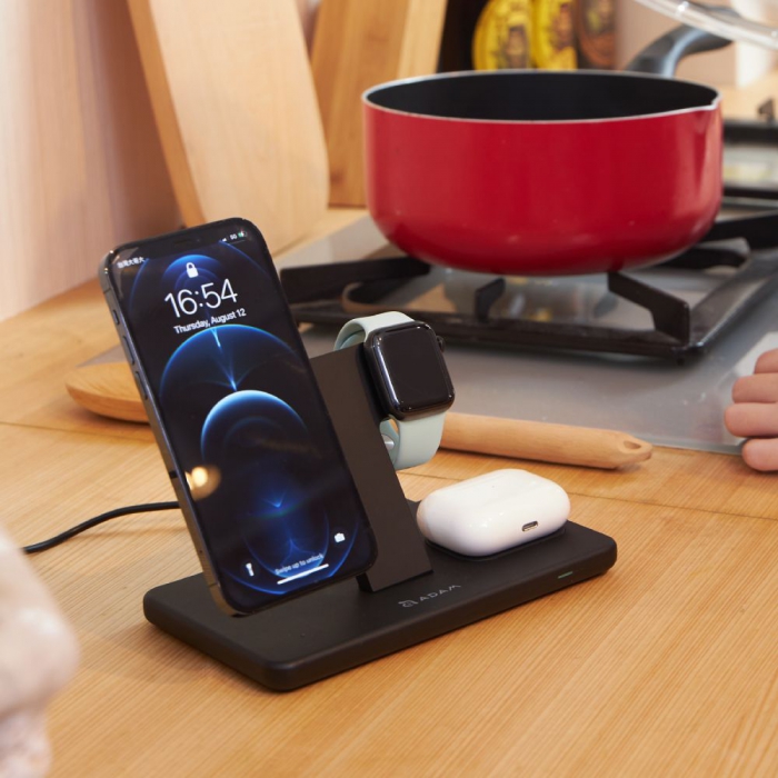 Adam Elements OMNIA M3 Magnetic 3 in 1 Wireless Charging Station 18
