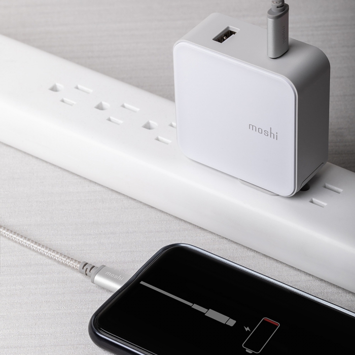 Moshi Integra USB C to Lightning Cable 1.2m Gray 3