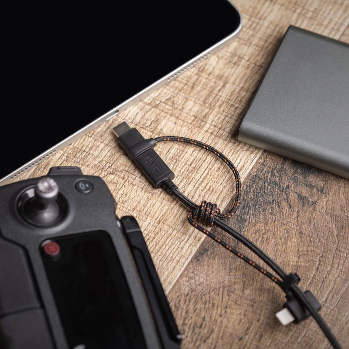 Moshi Universal Charging Lightning Cable Micro USB USB C 3 in 1 7